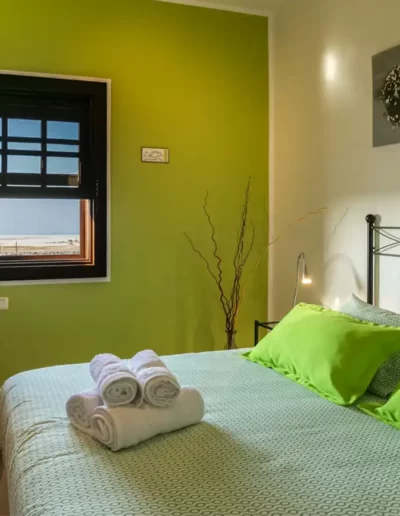bed breakfast lanzarote habitacion verde Tinajo